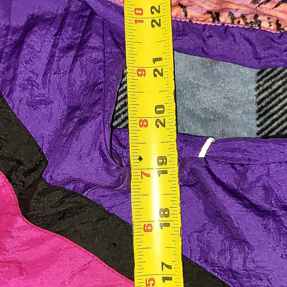 Vintage. Made in USA. ASICS. Full-zip windbreaker. Like-new. Women's Large - Picture 8 of 16